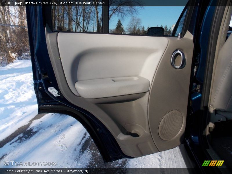 Midnight Blue Pearl / Khaki 2005 Jeep Liberty Limited 4x4