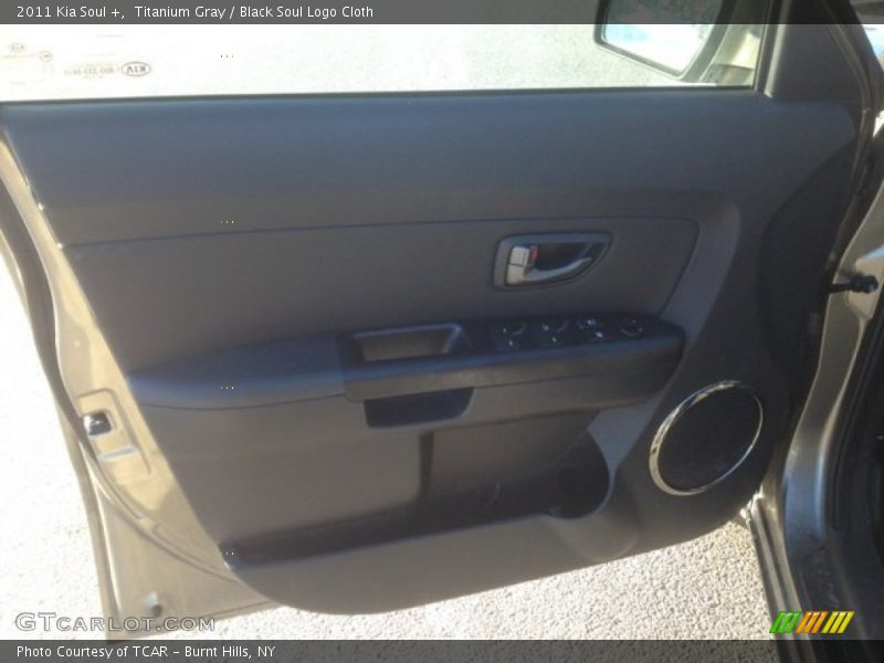 Titanium Gray / Black Soul Logo Cloth 2011 Kia Soul +