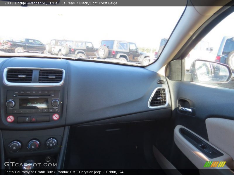 True Blue Pearl / Black/Light Frost Beige 2013 Dodge Avenger SE