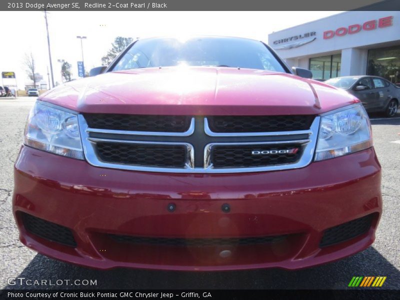 Redline 2-Coat Pearl / Black 2013 Dodge Avenger SE