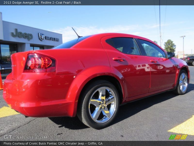 Redline 2-Coat Pearl / Black 2013 Dodge Avenger SE