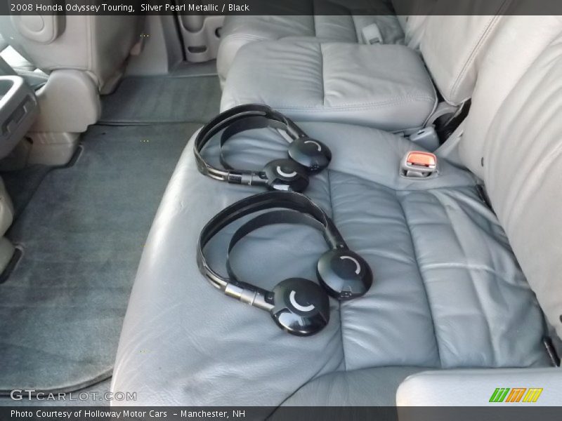 Silver Pearl Metallic / Black 2008 Honda Odyssey Touring