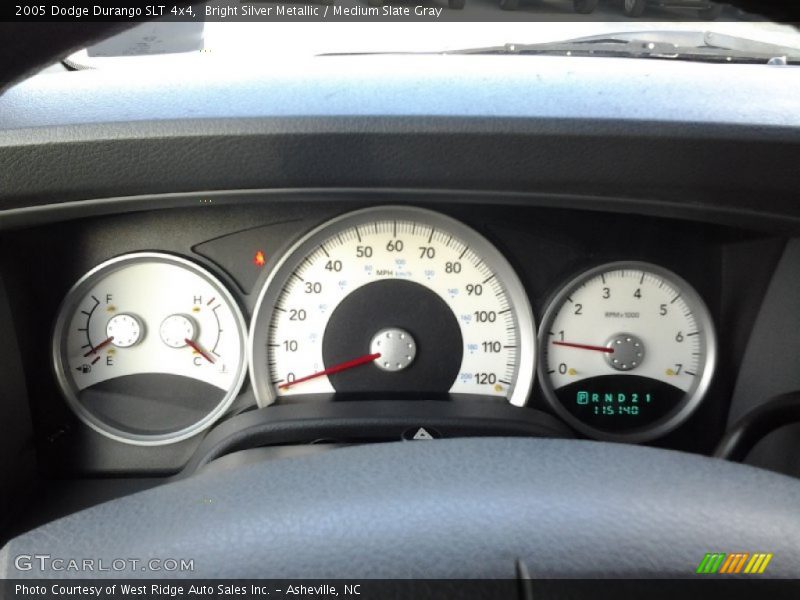 Bright Silver Metallic / Medium Slate Gray 2005 Dodge Durango SLT 4x4
