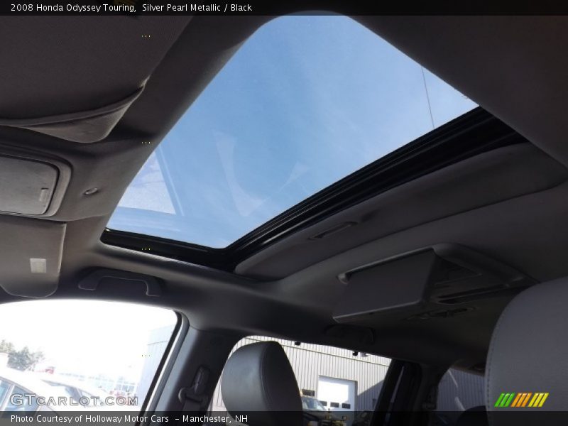 Silver Pearl Metallic / Black 2008 Honda Odyssey Touring