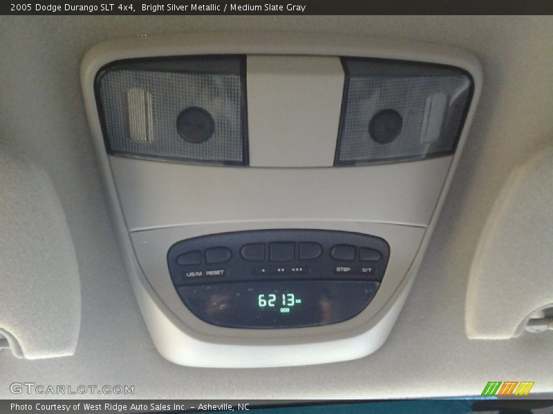 Bright Silver Metallic / Medium Slate Gray 2005 Dodge Durango SLT 4x4
