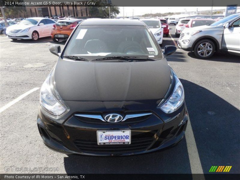 Ultra Black / Gray 2014 Hyundai Accent GS 5 Door