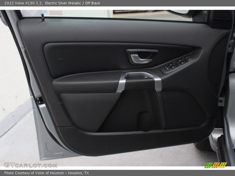 Electric Silver Metallic / Off Black 2013 Volvo XC90 3.2