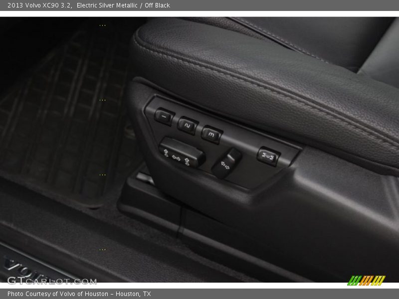 Electric Silver Metallic / Off Black 2013 Volvo XC90 3.2