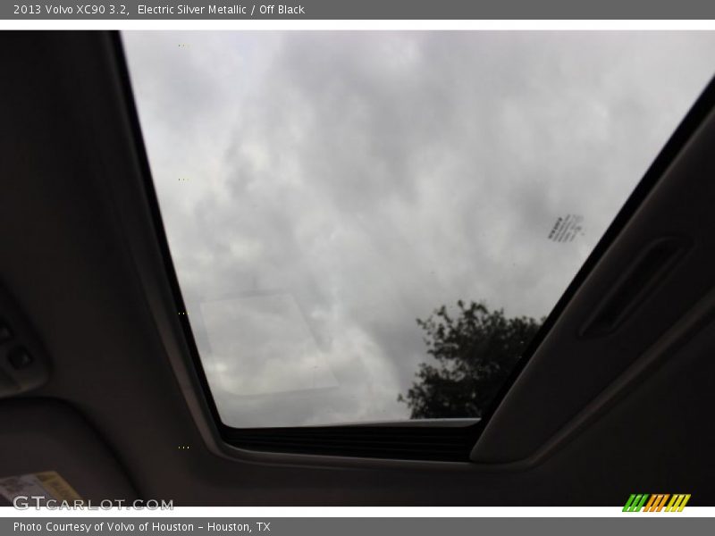 Electric Silver Metallic / Off Black 2013 Volvo XC90 3.2