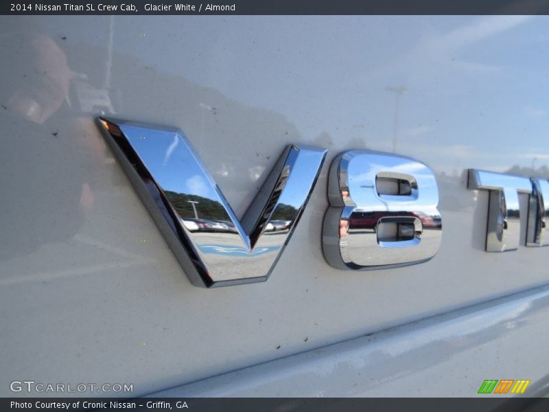 Glacier White / Almond 2014 Nissan Titan SL Crew Cab