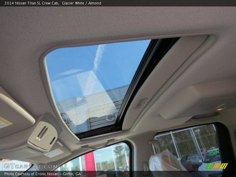 Glacier White / Almond 2014 Nissan Titan SL Crew Cab