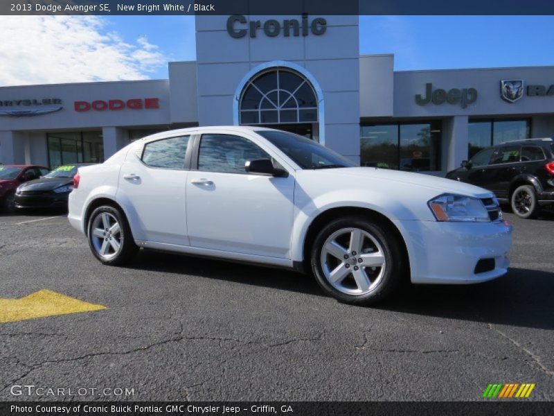 New Bright White / Black 2013 Dodge Avenger SE
