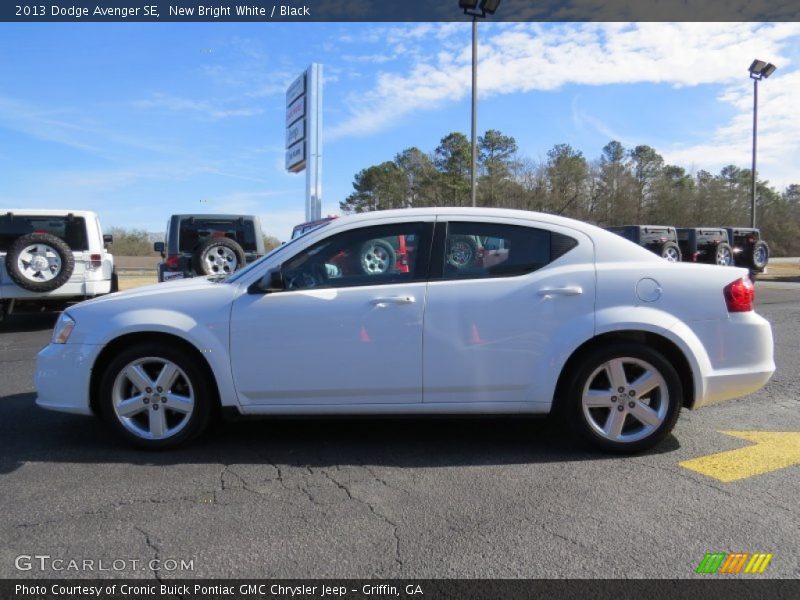 New Bright White / Black 2013 Dodge Avenger SE