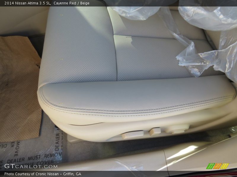 Cayenne Red / Beige 2014 Nissan Altima 3.5 SL