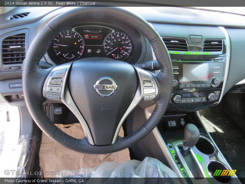 Pearl White / Charcoal 2014 Nissan Altima 2.5 SV