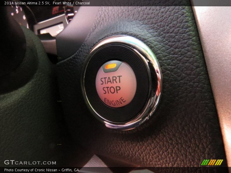 Pearl White / Charcoal 2014 Nissan Altima 2.5 SV