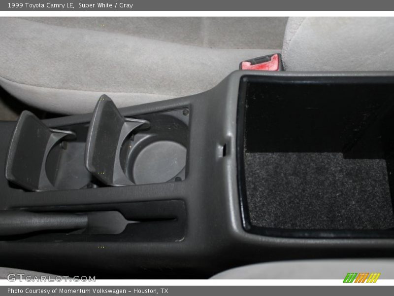 Super White / Gray 1999 Toyota Camry LE