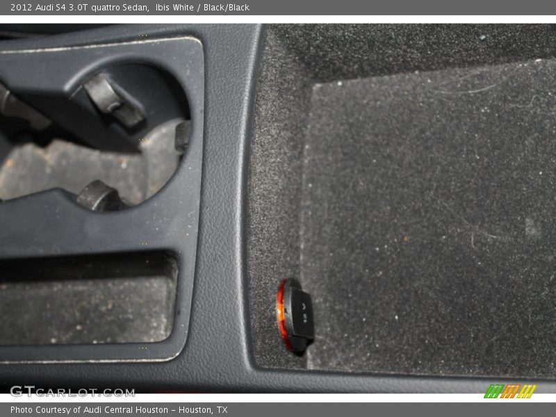 Ibis White / Black/Black 2012 Audi S4 3.0T quattro Sedan