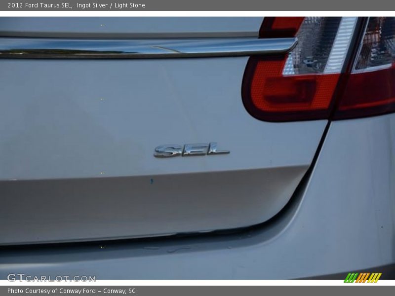 Ingot Silver / Light Stone 2012 Ford Taurus SEL