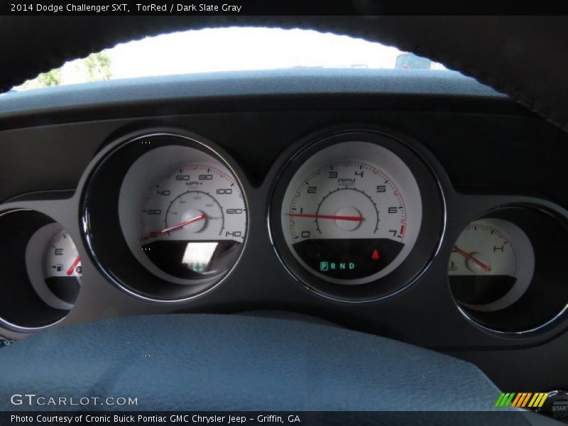 TorRed / Dark Slate Gray 2014 Dodge Challenger SXT