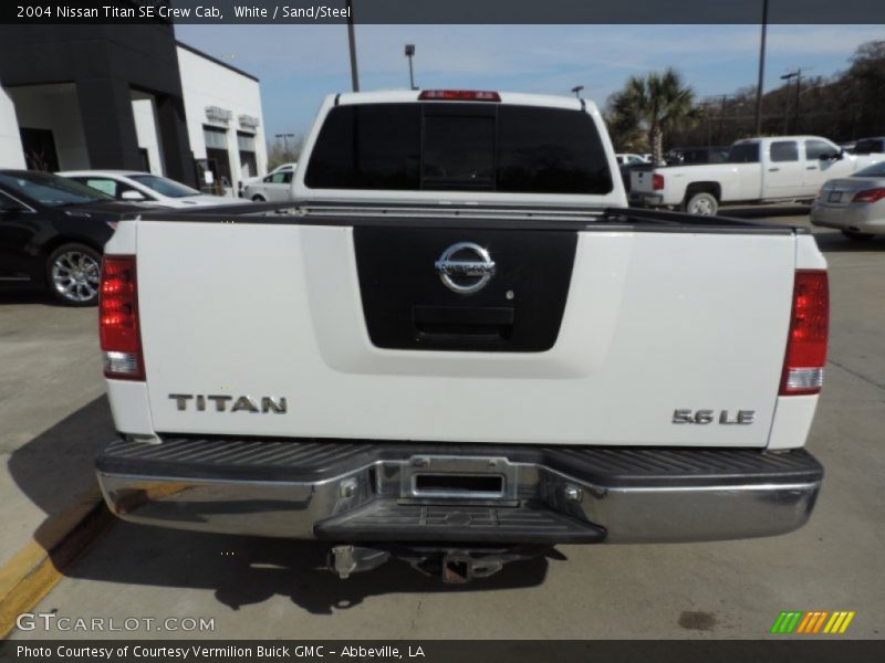 White / Sand/Steel 2004 Nissan Titan SE Crew Cab