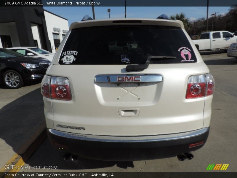 White Diamond Tricoat / Ebony 2009 GMC Acadia SLE