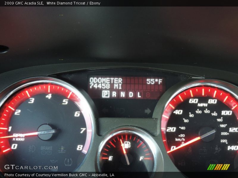White Diamond Tricoat / Ebony 2009 GMC Acadia SLE