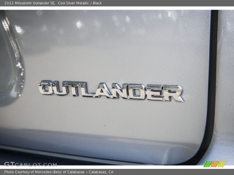 Cool Silver Metallic / Black 2012 Mitsubishi Outlander SE
