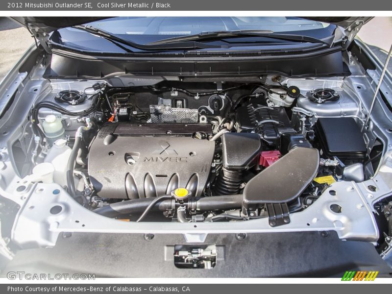 Cool Silver Metallic / Black 2012 Mitsubishi Outlander SE