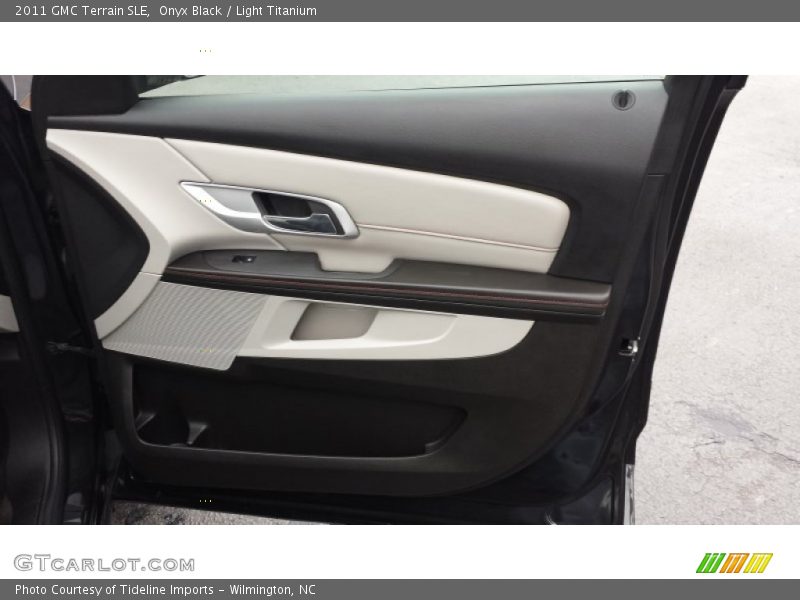 Door Panel of 2011 Terrain SLE