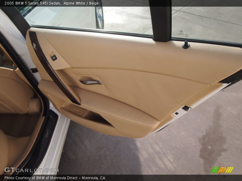 Alpine White / Beige 2005 BMW 5 Series 545i Sedan