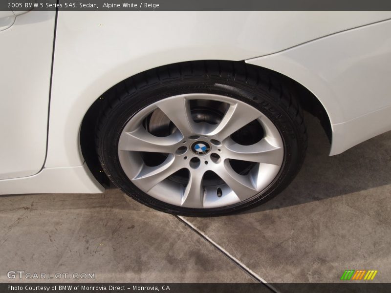 Alpine White / Beige 2005 BMW 5 Series 545i Sedan