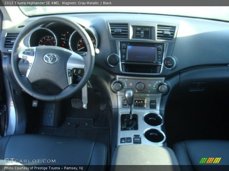 Magnetic Gray Metallic / Black 2013 Toyota Highlander SE 4WD
