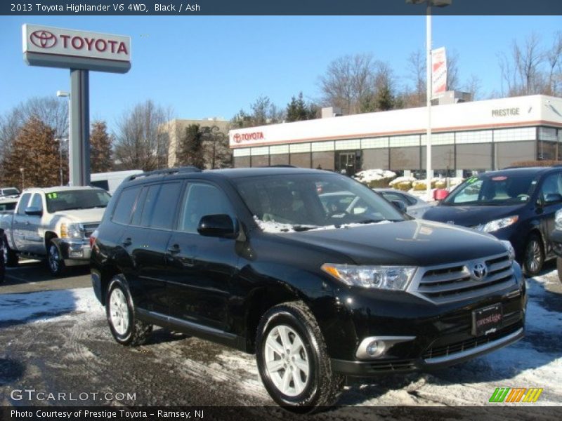Black / Ash 2013 Toyota Highlander V6 4WD