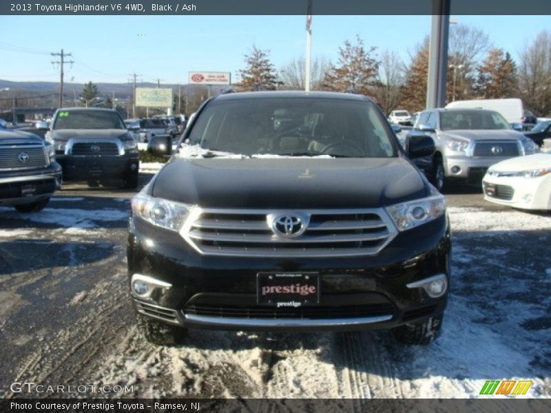 Black / Ash 2013 Toyota Highlander V6 4WD