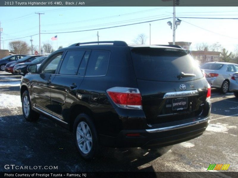 Black / Ash 2013 Toyota Highlander V6 4WD