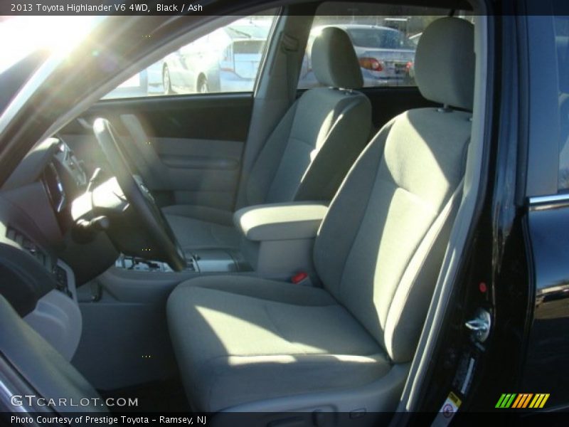 Black / Ash 2013 Toyota Highlander V6 4WD