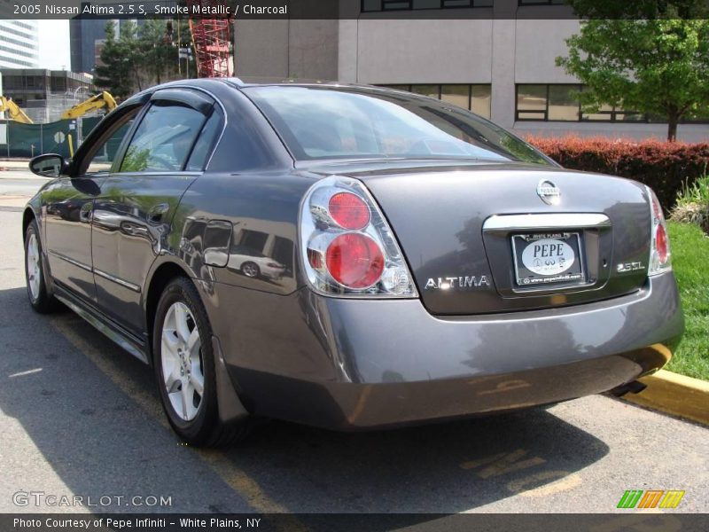 Smoke Metallic / Charcoal 2005 Nissan Altima 2.5 S