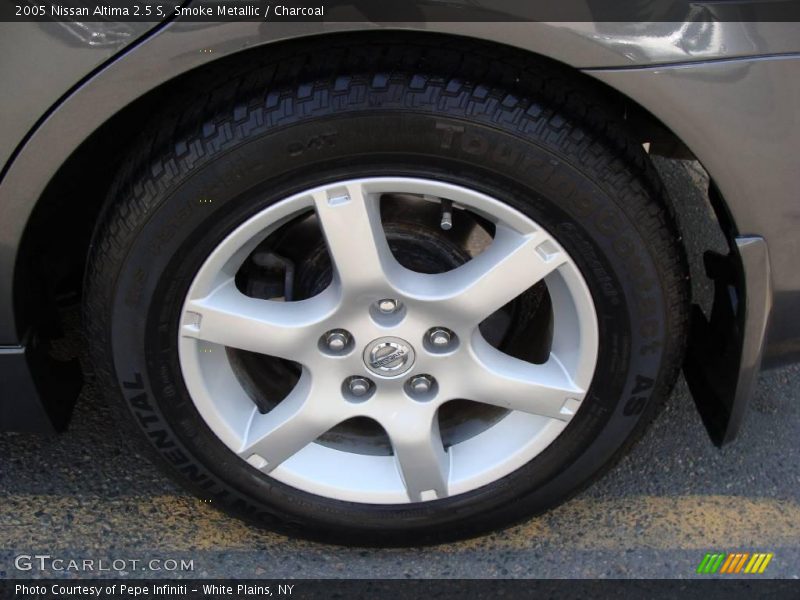 Smoke Metallic / Charcoal 2005 Nissan Altima 2.5 S