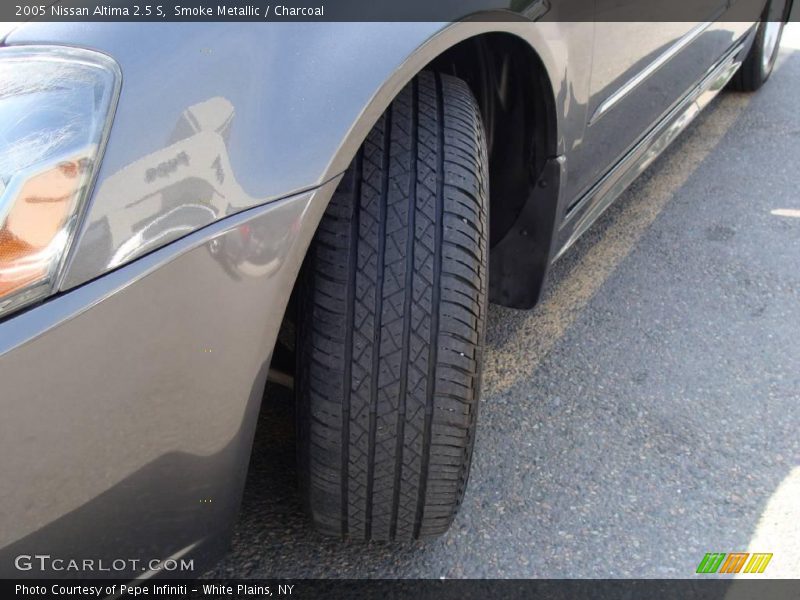 Smoke Metallic / Charcoal 2005 Nissan Altima 2.5 S