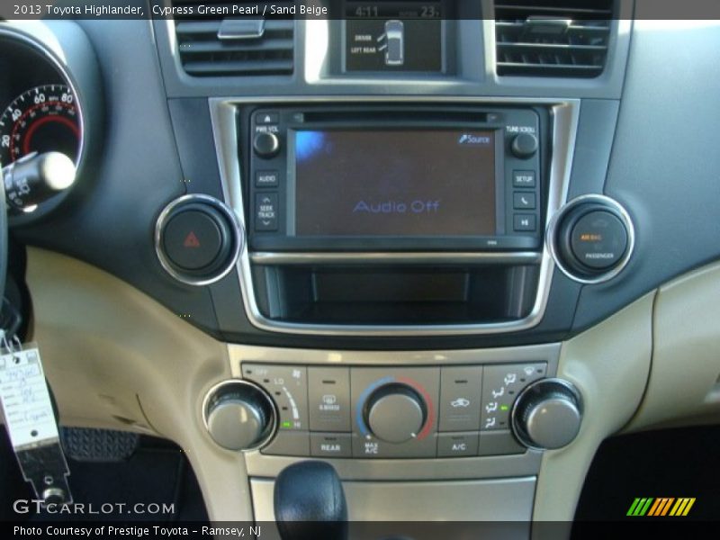 Cypress Green Pearl / Sand Beige 2013 Toyota Highlander