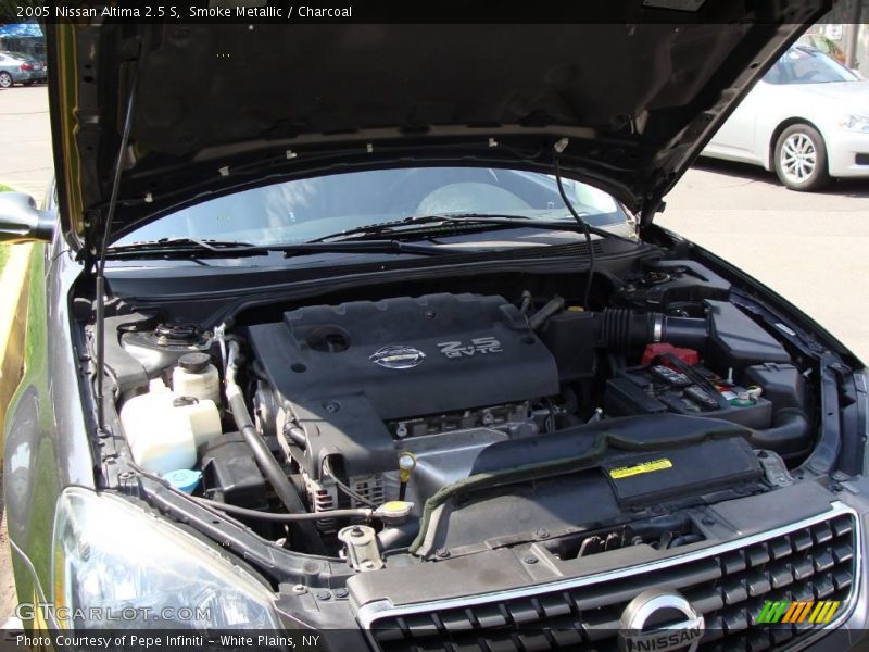 Smoke Metallic / Charcoal 2005 Nissan Altima 2.5 S