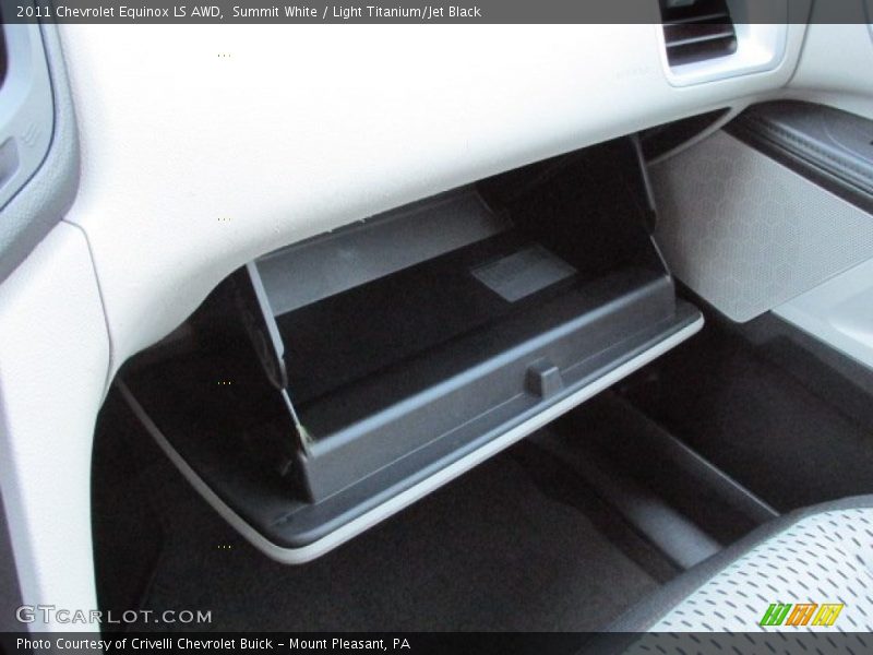 Summit White / Light Titanium/Jet Black 2011 Chevrolet Equinox LS AWD