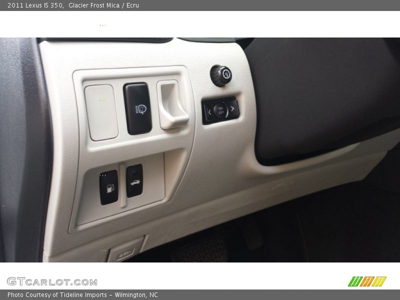 Glacier Frost Mica / Ecru 2011 Lexus IS 350