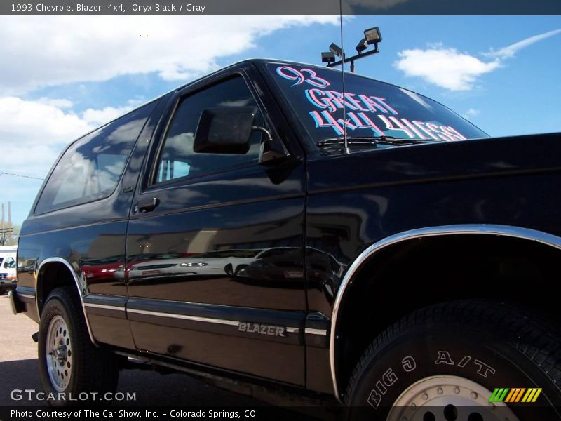 Onyx Black / Gray 1993 Chevrolet Blazer  4x4
