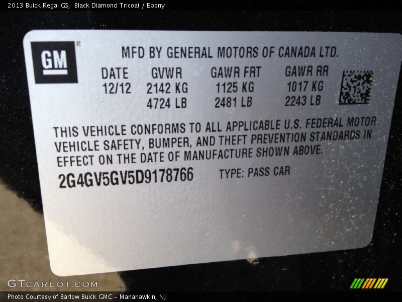 Black Diamond Tricoat / Ebony 2013 Buick Regal GS