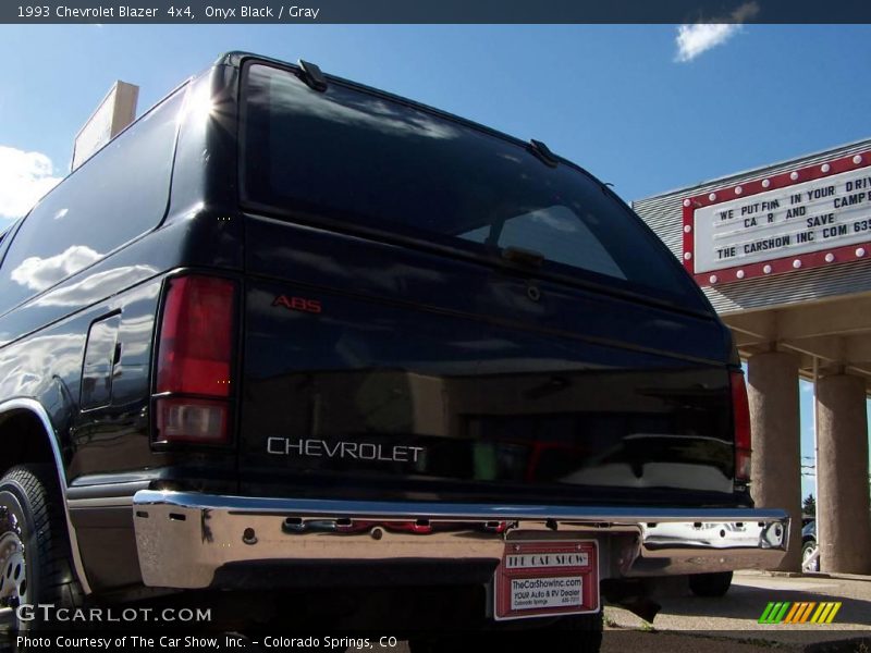 Onyx Black / Gray 1993 Chevrolet Blazer  4x4