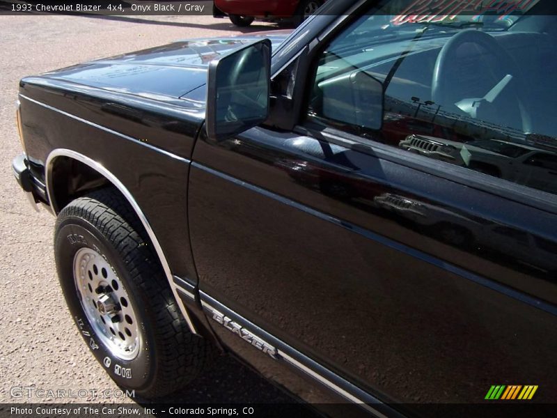 Onyx Black / Gray 1993 Chevrolet Blazer  4x4