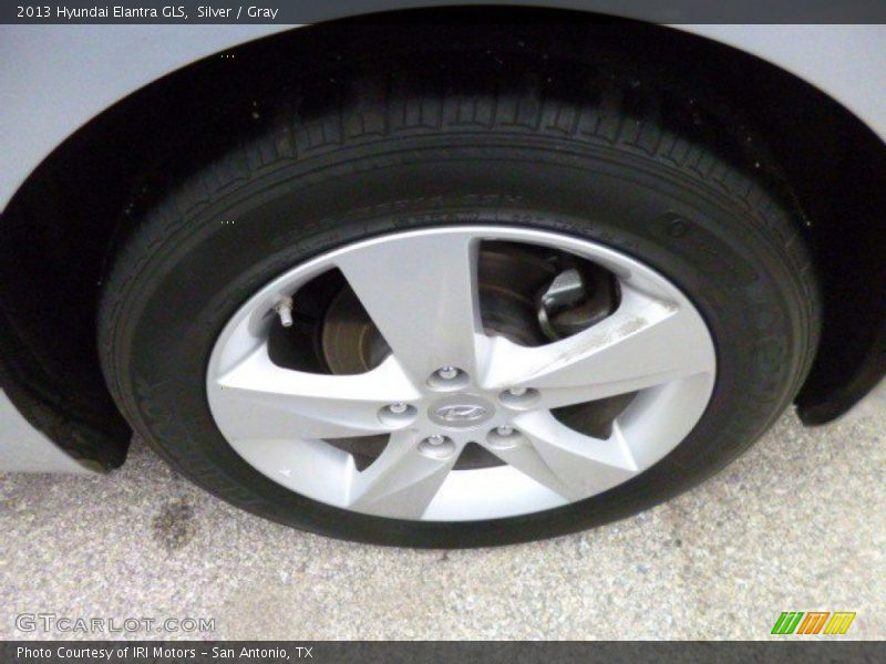 Silver / Gray 2013 Hyundai Elantra GLS