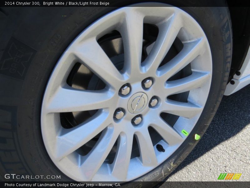 Bright White / Black/Light Frost Beige 2014 Chrysler 300